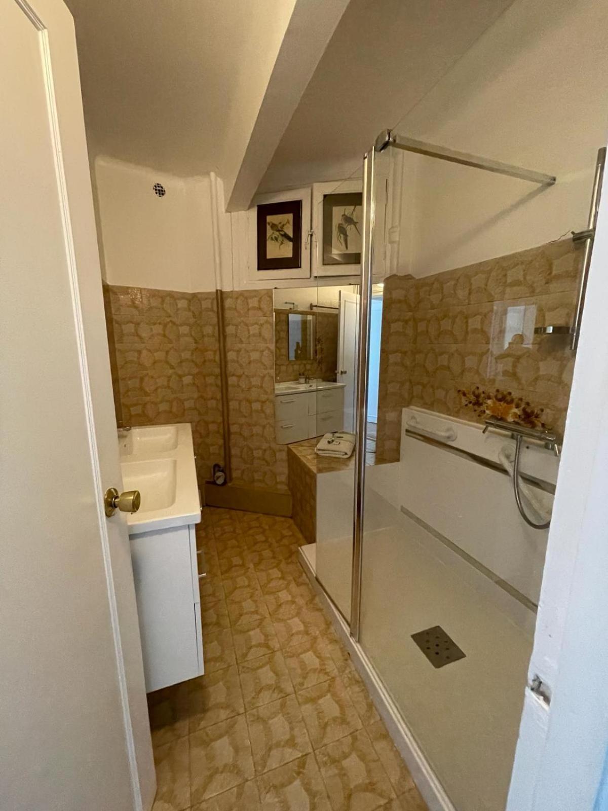 Magnifique Appartement Париж Екстериор снимка