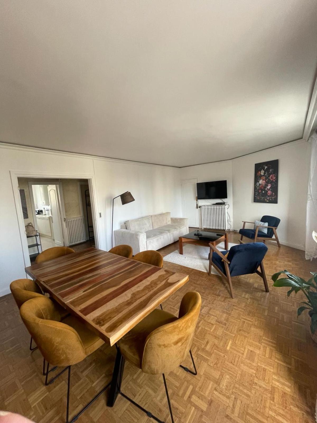 Magnifique Appartement Париж Екстериор снимка